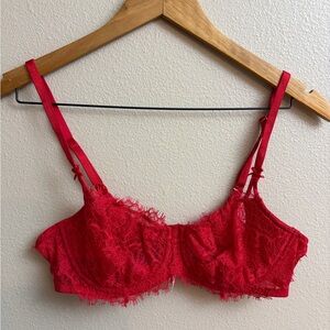 Victoria's Secret Wicked Red Lace Bra Push-up without Padding Underwire 36B